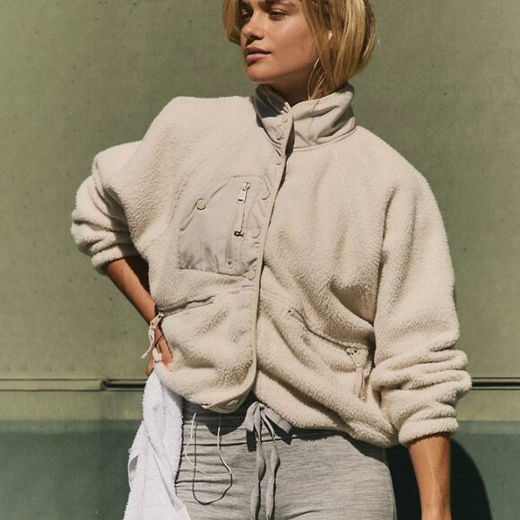 Free People Jackets & Blazers - Free People Hit The Slopes Fleece Jacket Canvas XS